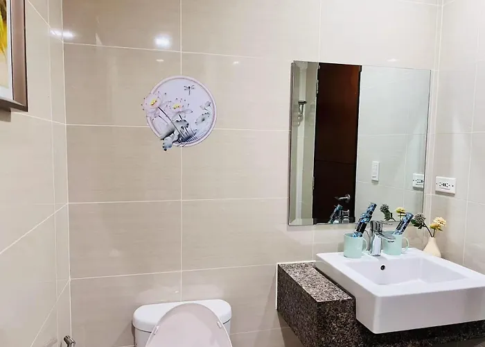 Apartment Easyworld One Uptown Bgc