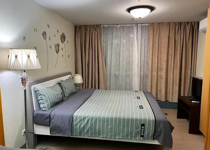 Easyworld One Uptown Bgc Manila