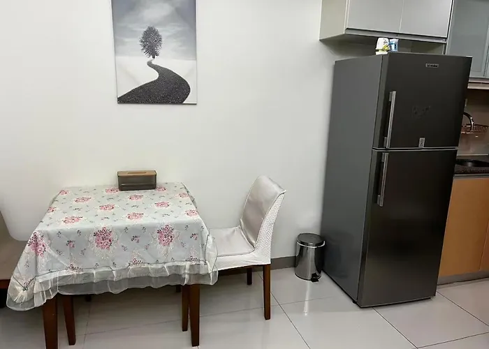 Easyworld One Uptown Bgc * Manila
