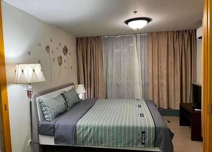 Easyworld One Uptown Bgc Apartment