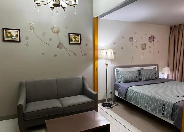 Easyworld One Uptown Bgc Apartment Manila