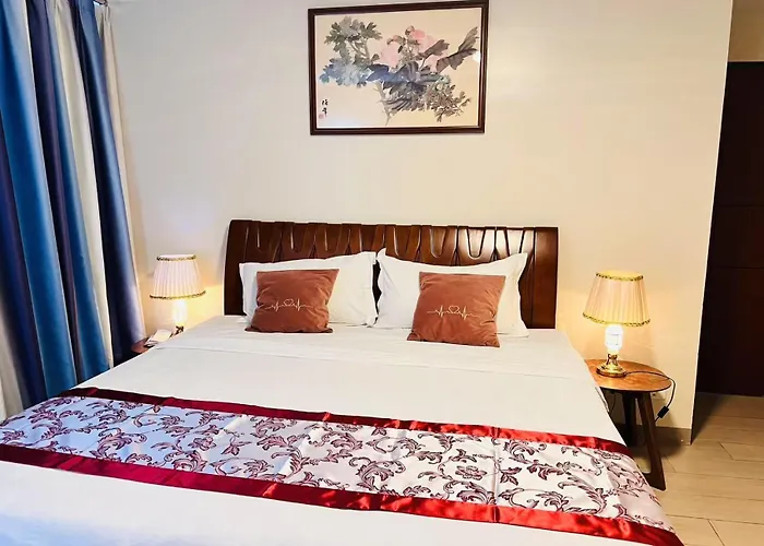 Easyworld One Uptown Bgc