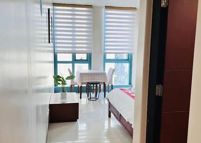 Apartment Easyworld One Uptown Bgc