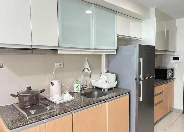 Easyworld One Uptown Bgc Apartment *