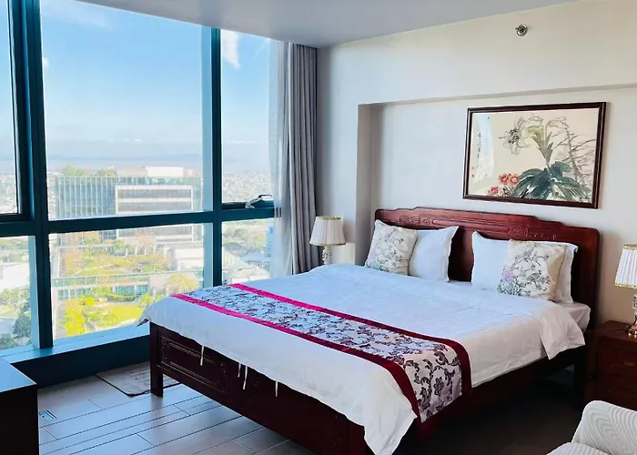 Easyworld One Uptown Bgc